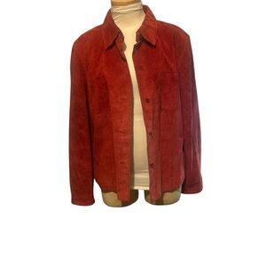 Clothes by Revue  Women Red Suede Jacket with two front pockets Size Large